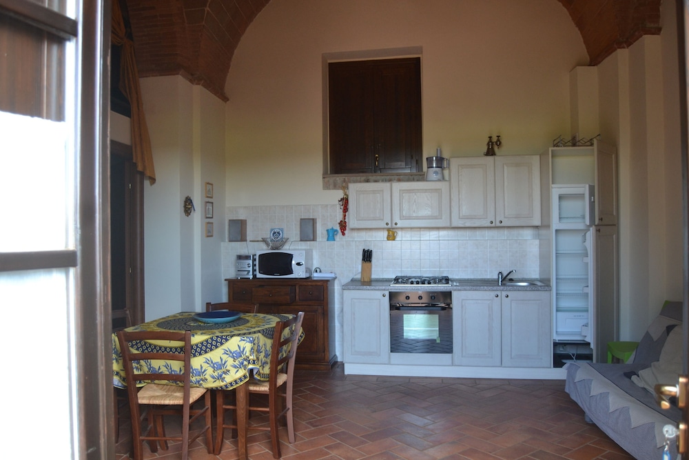Antico Borgo Casalappi 60/73