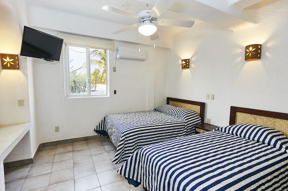 Suites Ixtapa Plaza 18/50