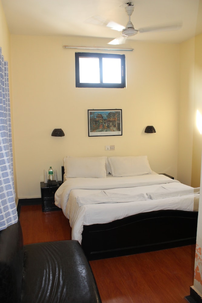 STANDARD, TWIN BEDS