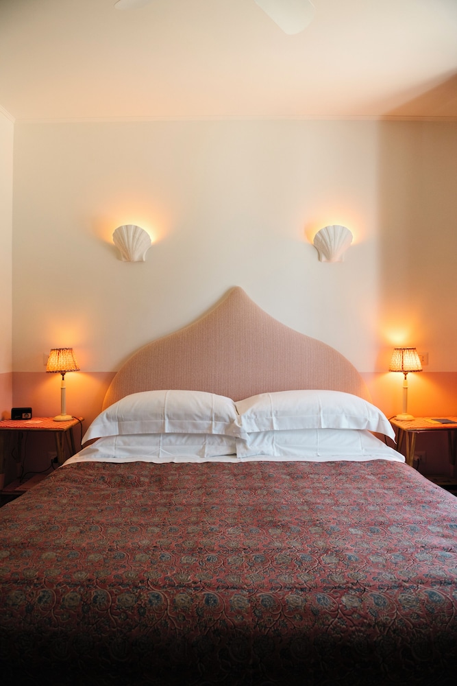 BELVEDERE, SUITE, SEA VIEW