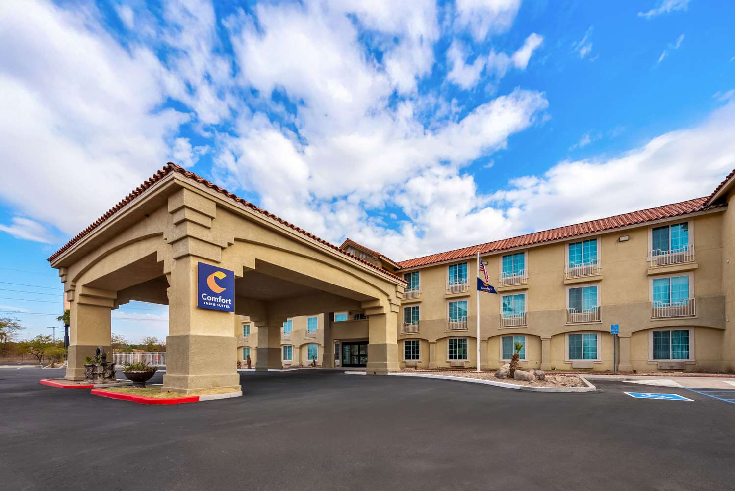 Comfort Inn & Suites El Centro I - 8 15/15