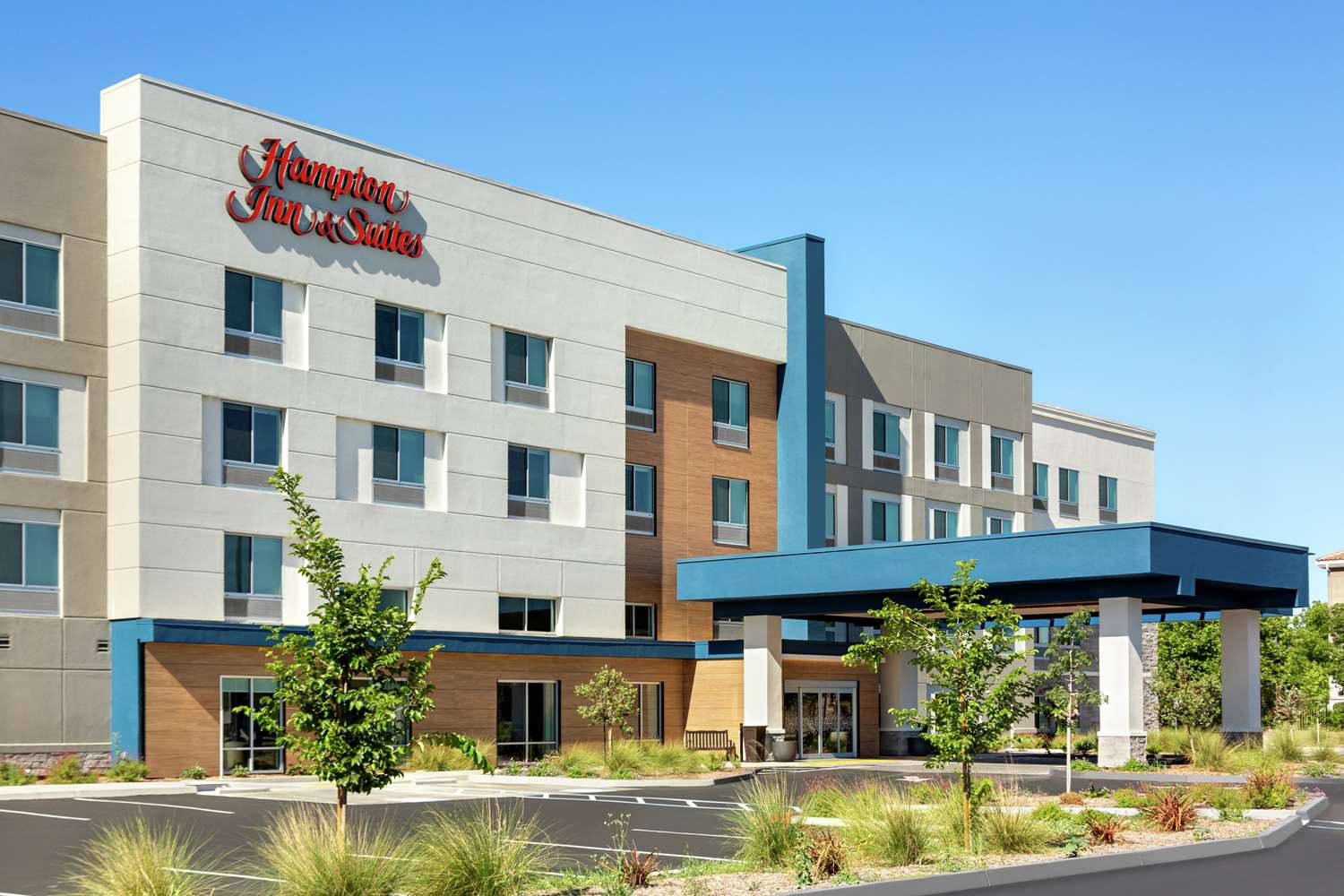 Hampton Inn & Suites Oroville 4/24