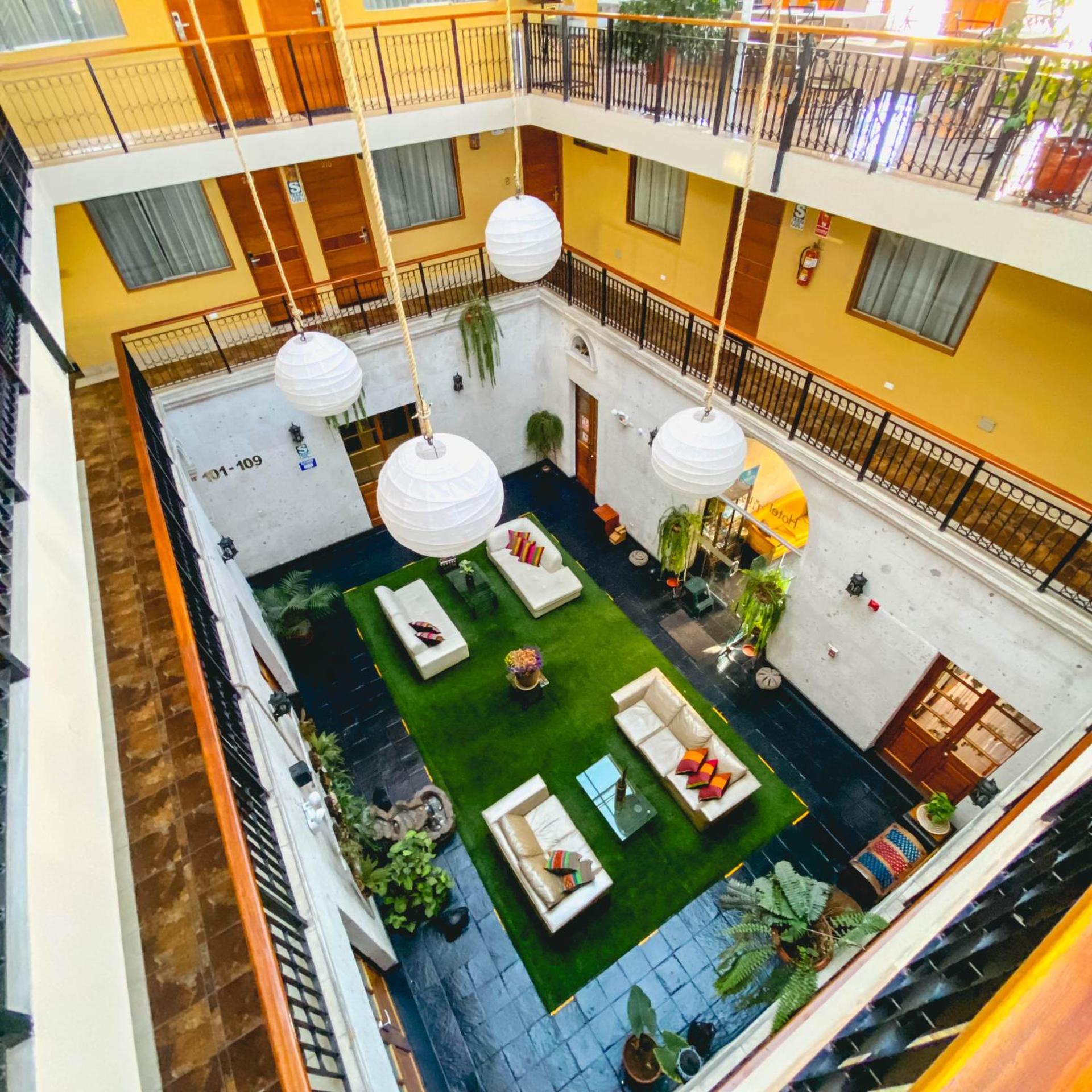 Hotel Tikary 3/50