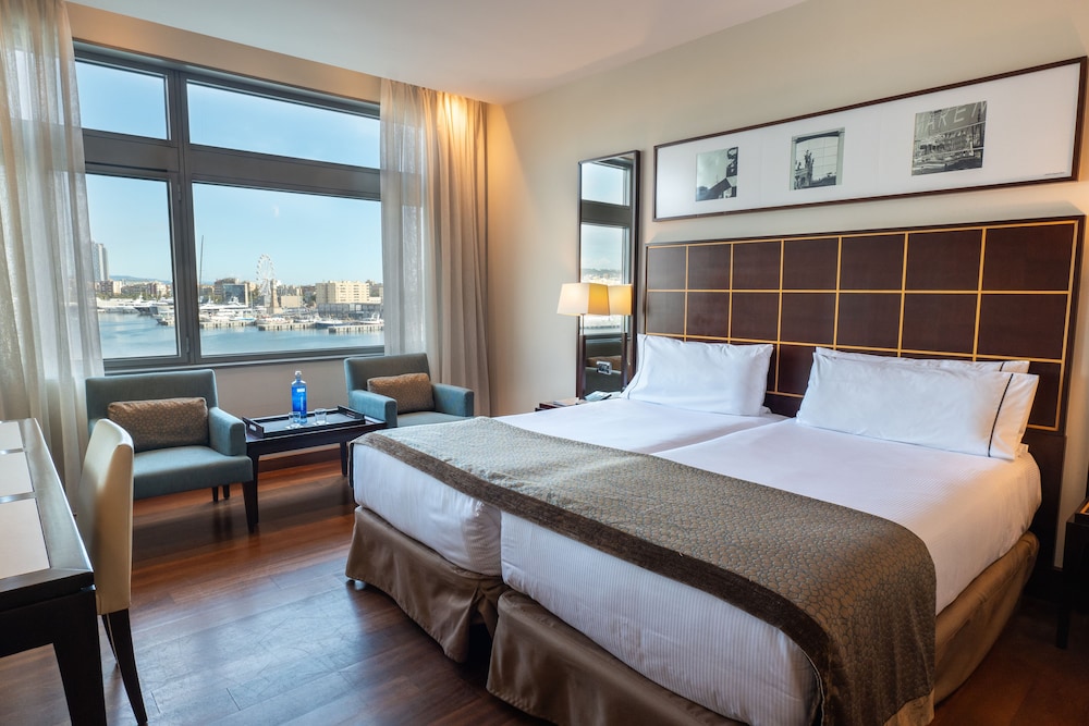 superior, sea view