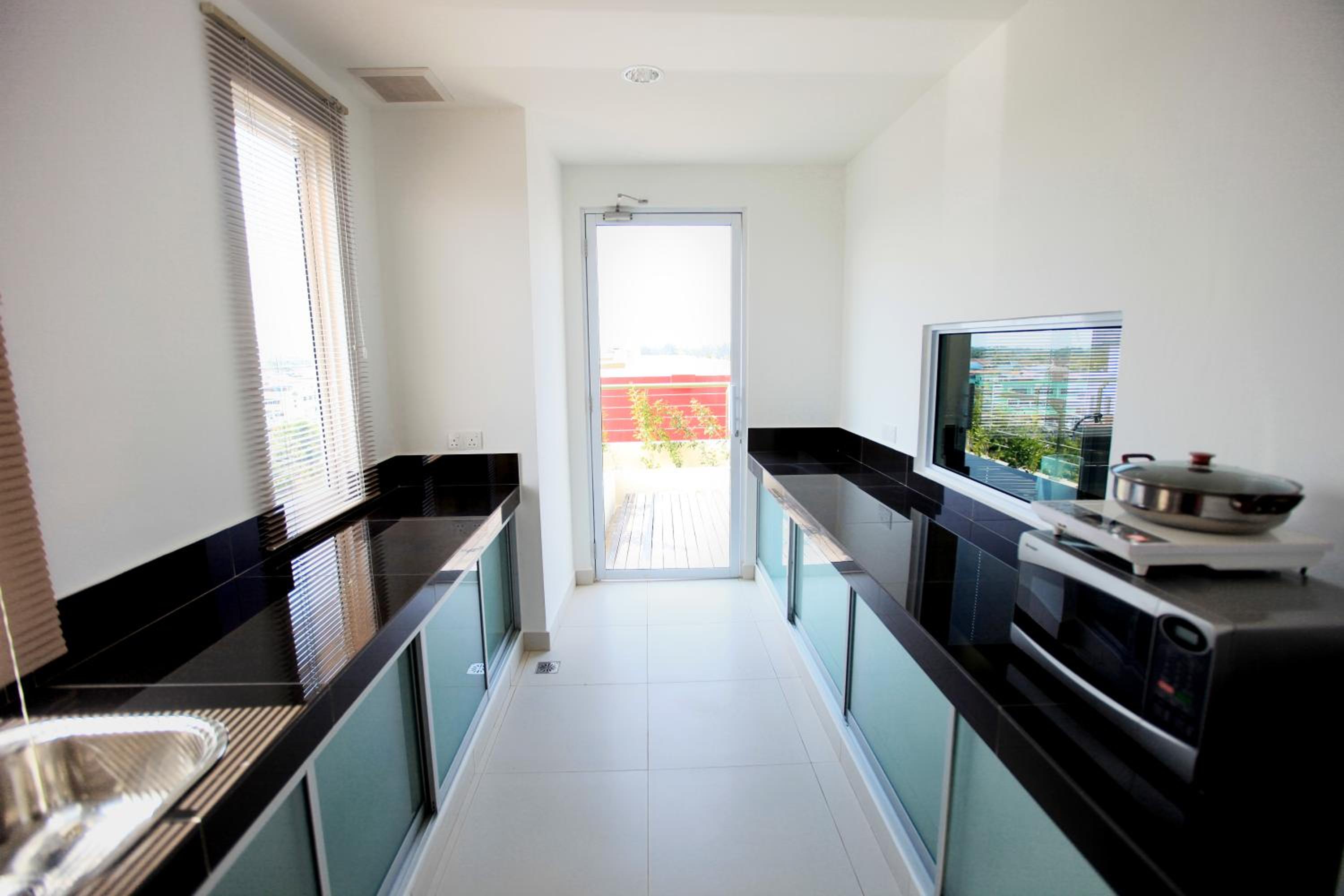Merdeka Suites Hotel 35/45