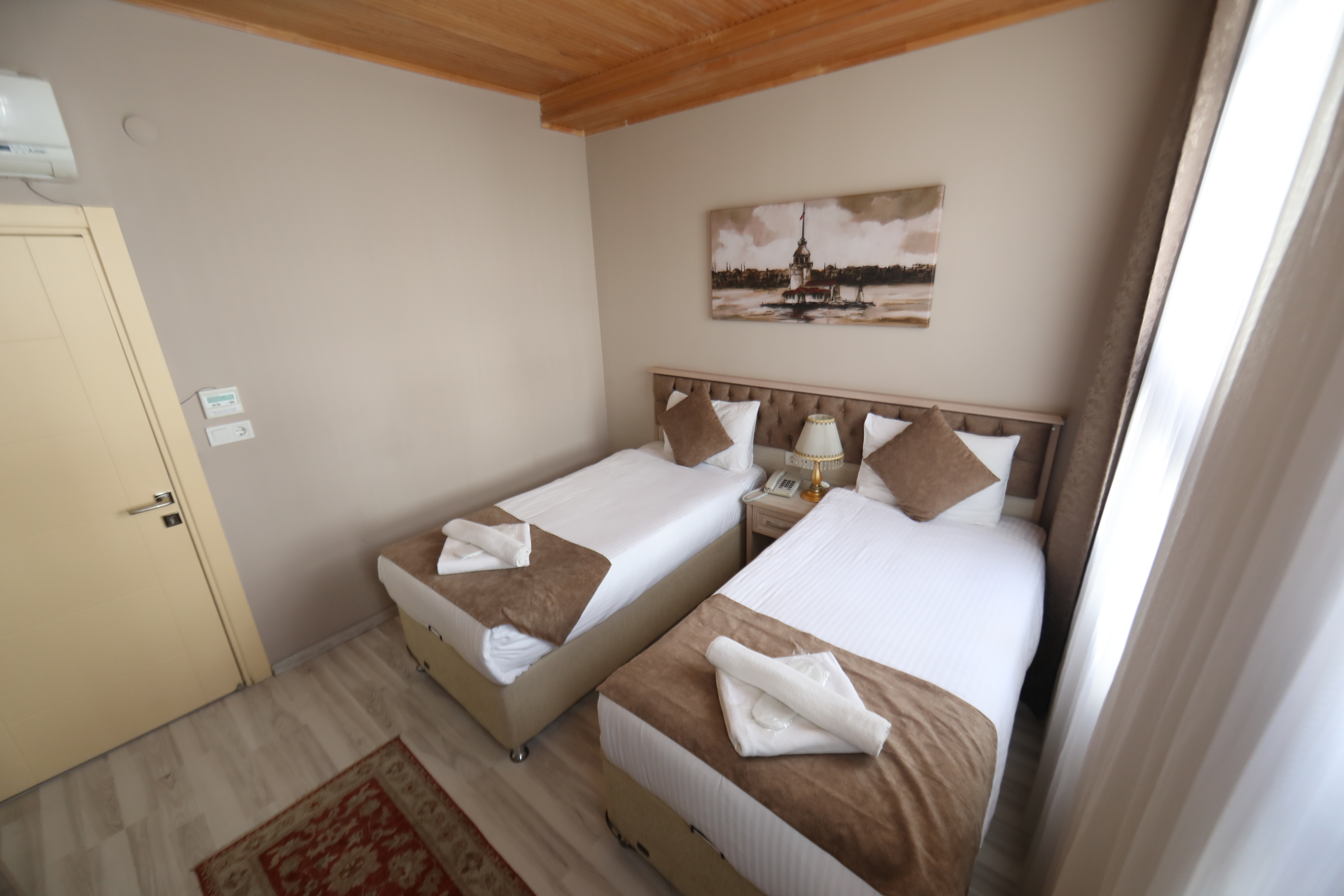 Room, Single
