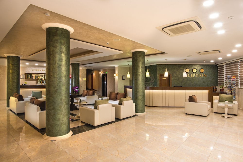 Miramar Hotel 10/50