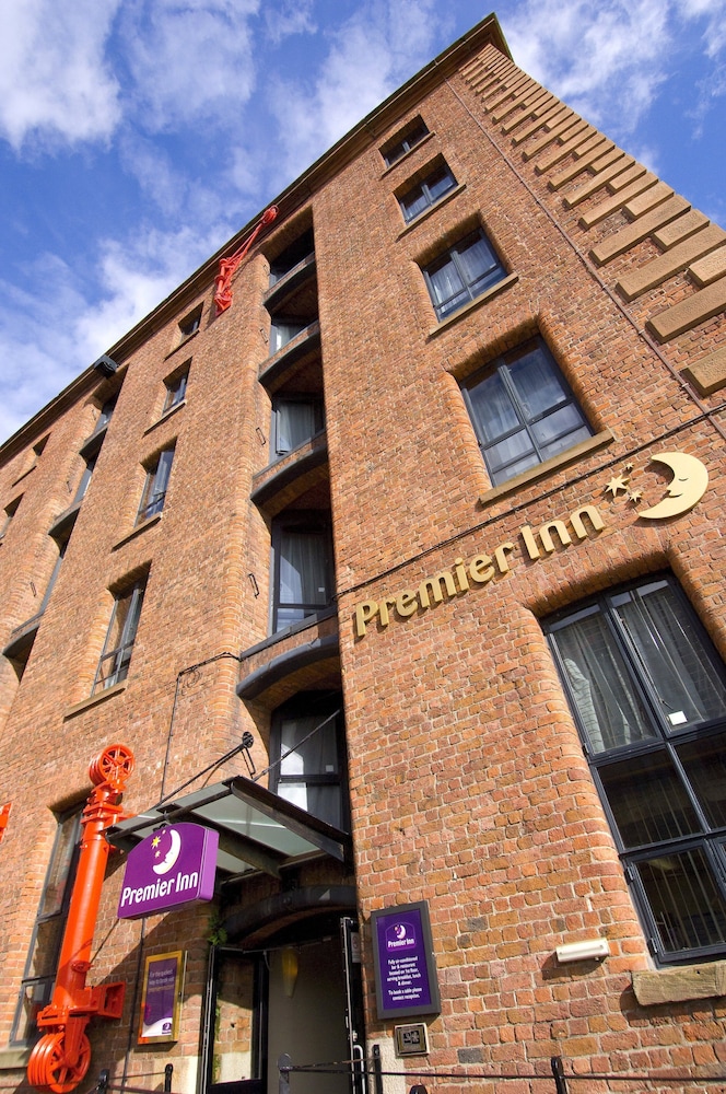 Premier Inn Liverpool City Centre (Albert Dock)
