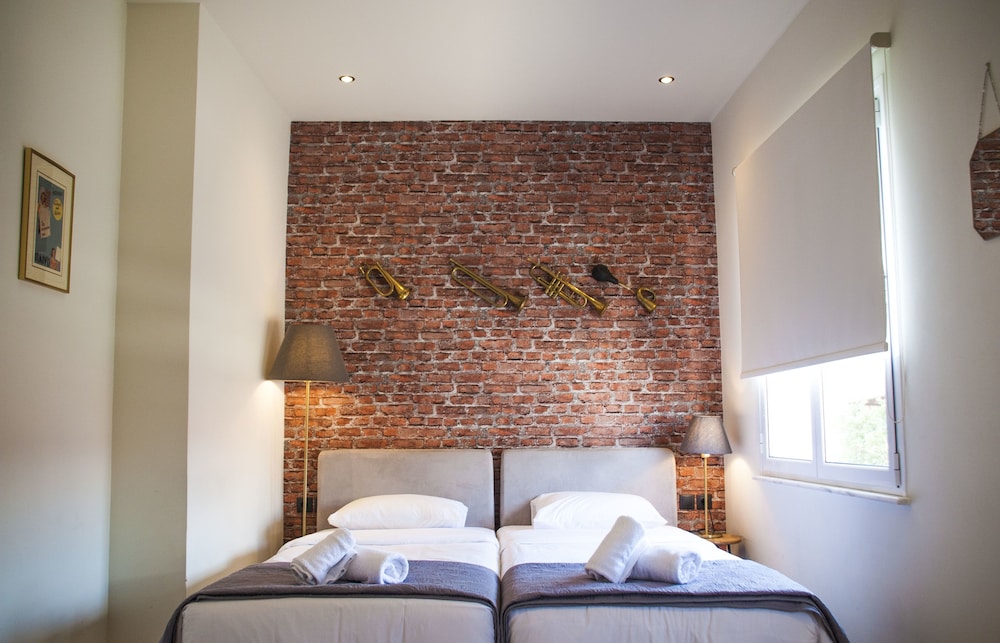 Athens Version Luxury Suites 28/70