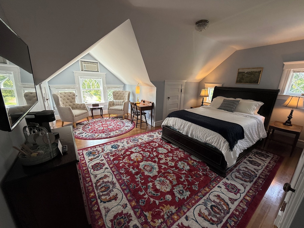 Hartness House Inn 10/50