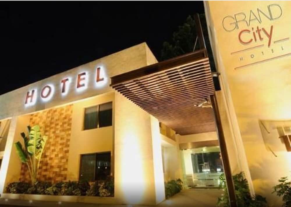 Grand City Hotel in CANCUN