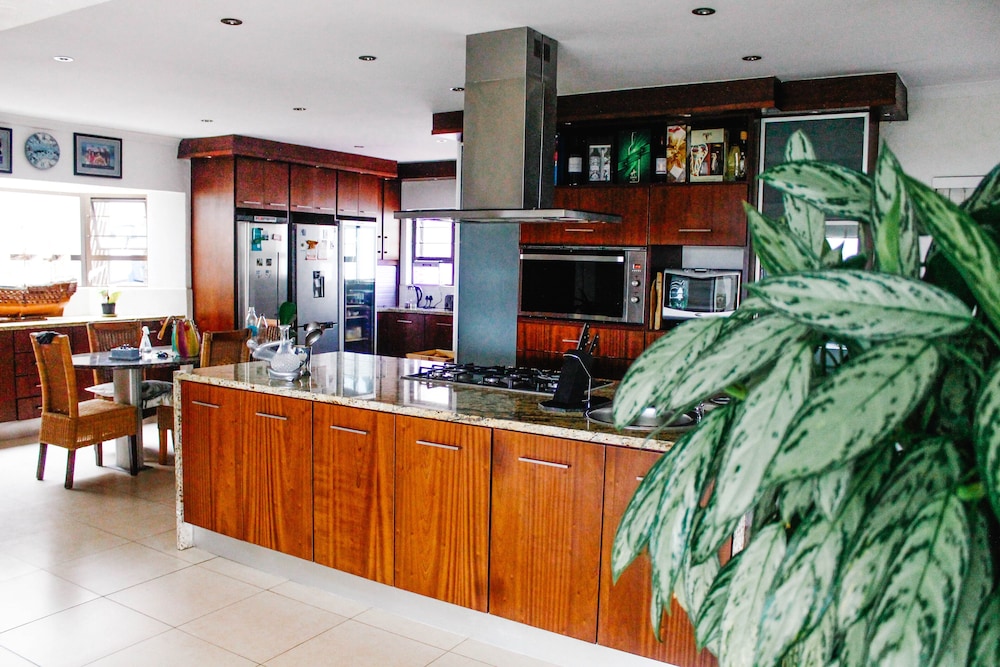 La Dolce Vita Guest House 8/50