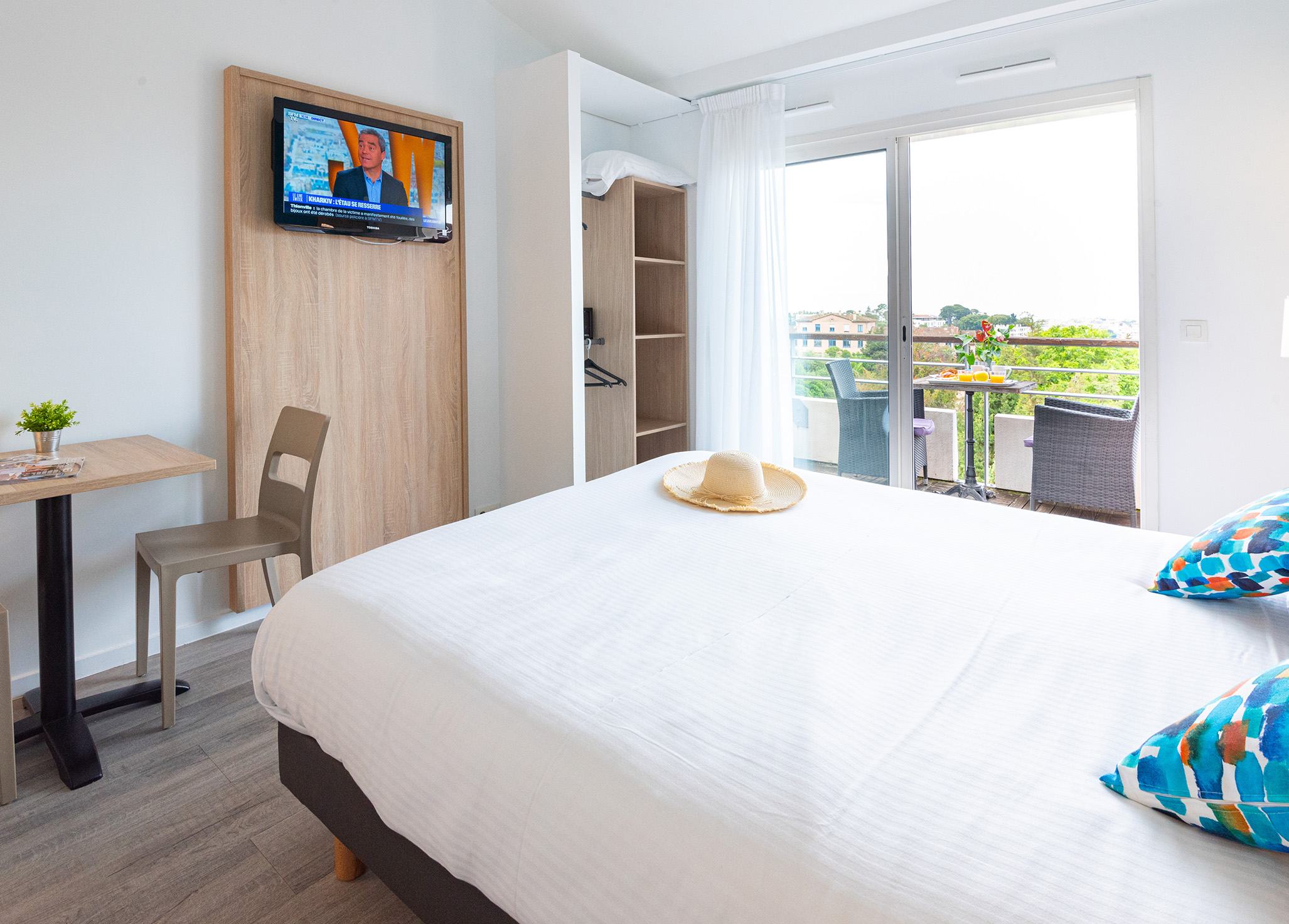 غرفة سوبيريور بسرير كوين، Zenitude Hotel-Residences Le Cannet 3/4