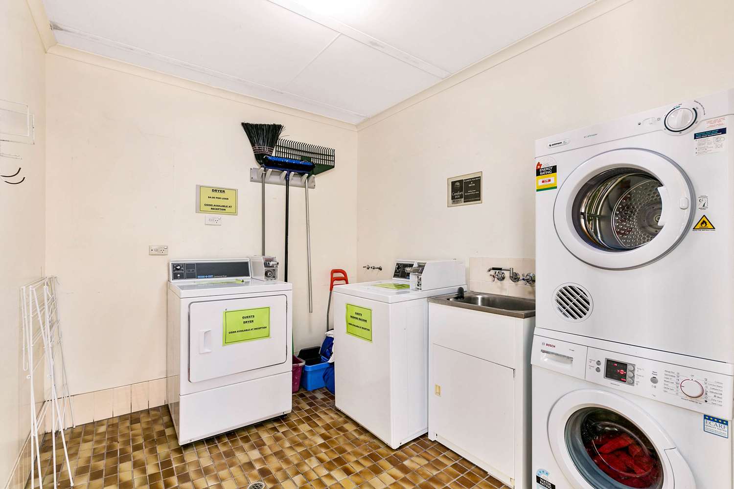 Comfort Inn On Main Hervey Bay 4/20