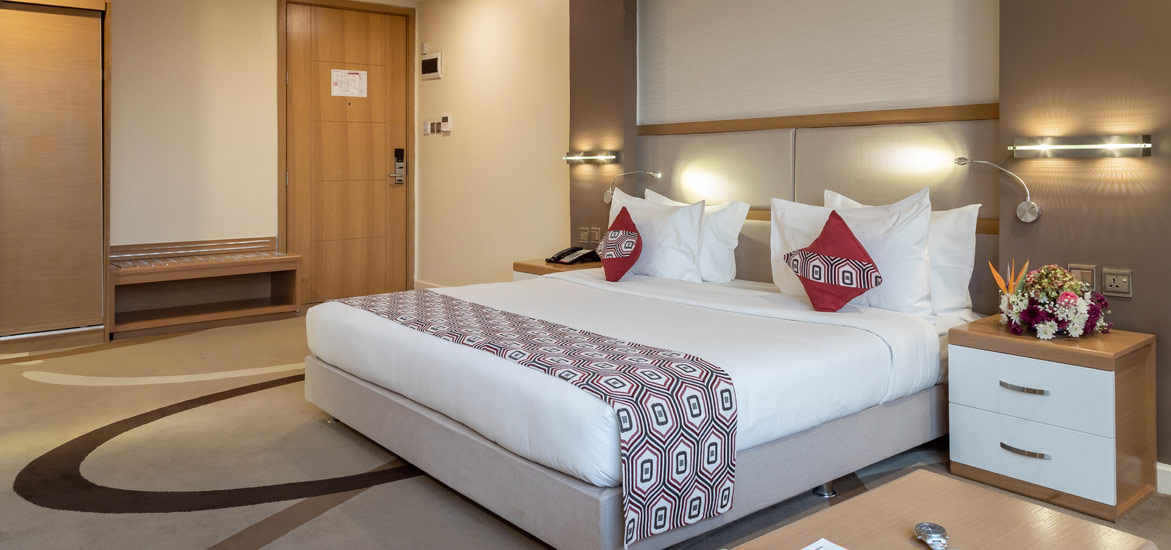 Junior Suite, Single