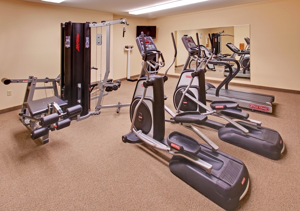 CANDLEWOOD SUITES WILLISTON 43/77