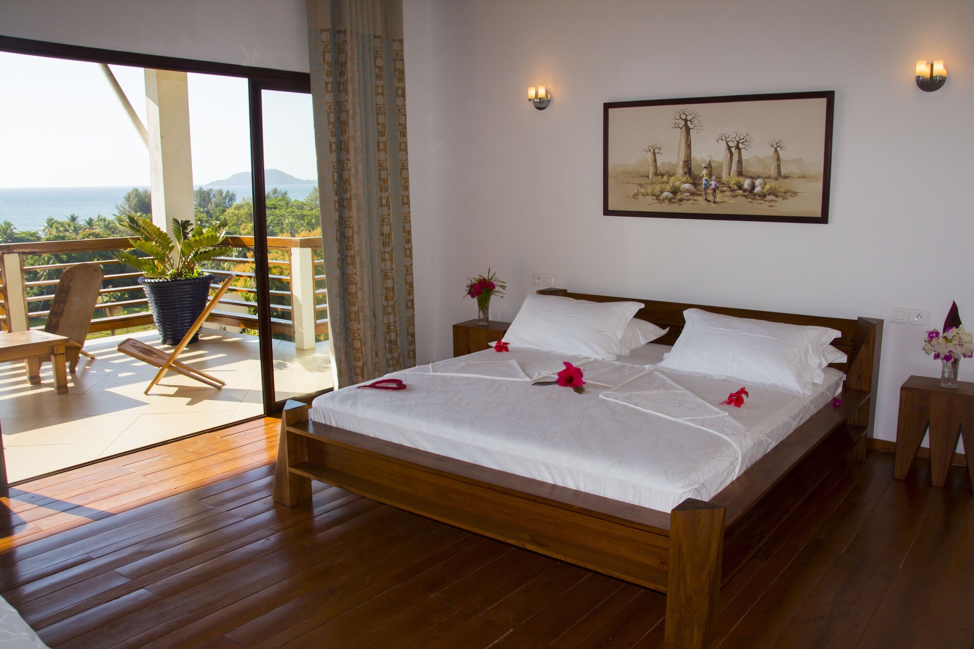 DELUXE, SUITE, SEA VIEW