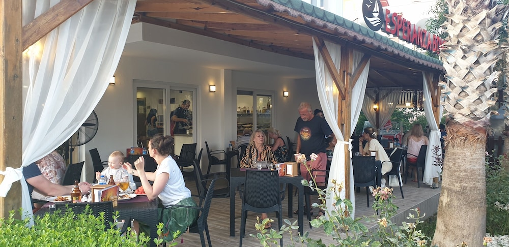 Esperanza Boutique Hotel 60/73