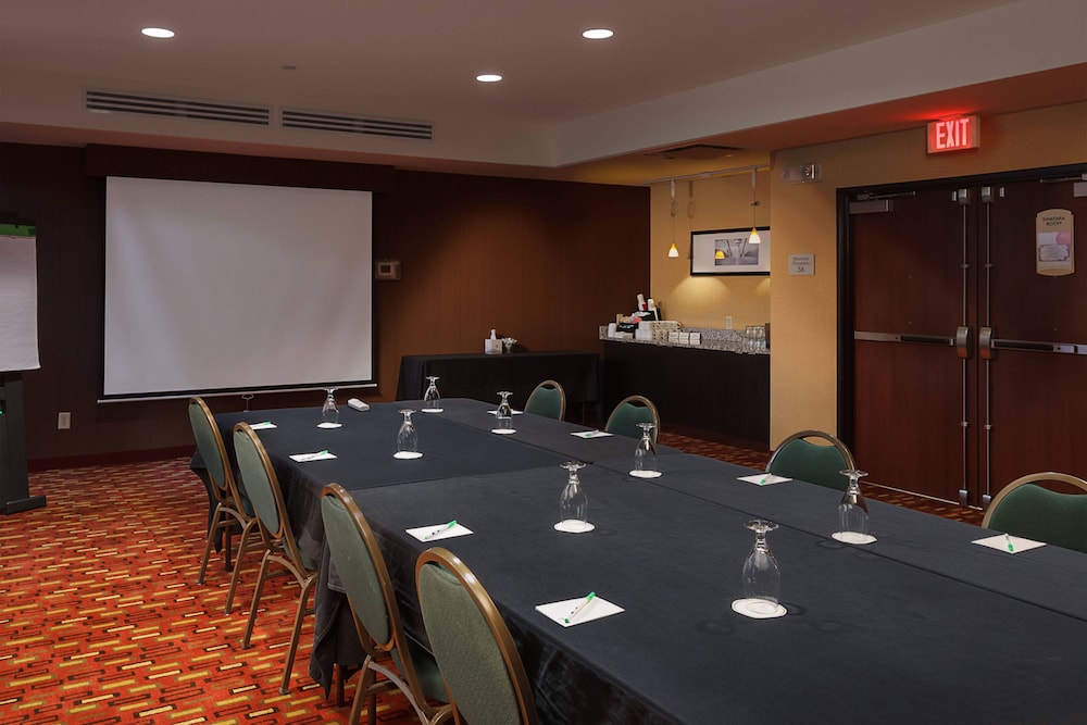 Courtyard by Marriott Harrisburg Hershey 30/32