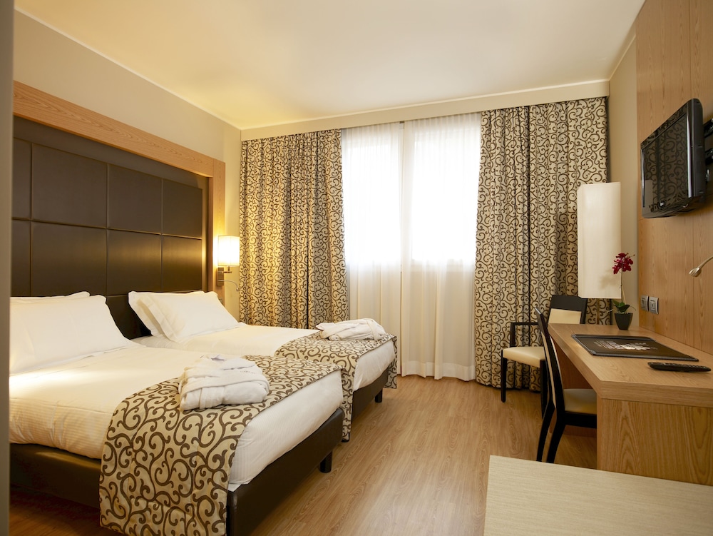 STANDARD, DOUBLE OR TWIN BED