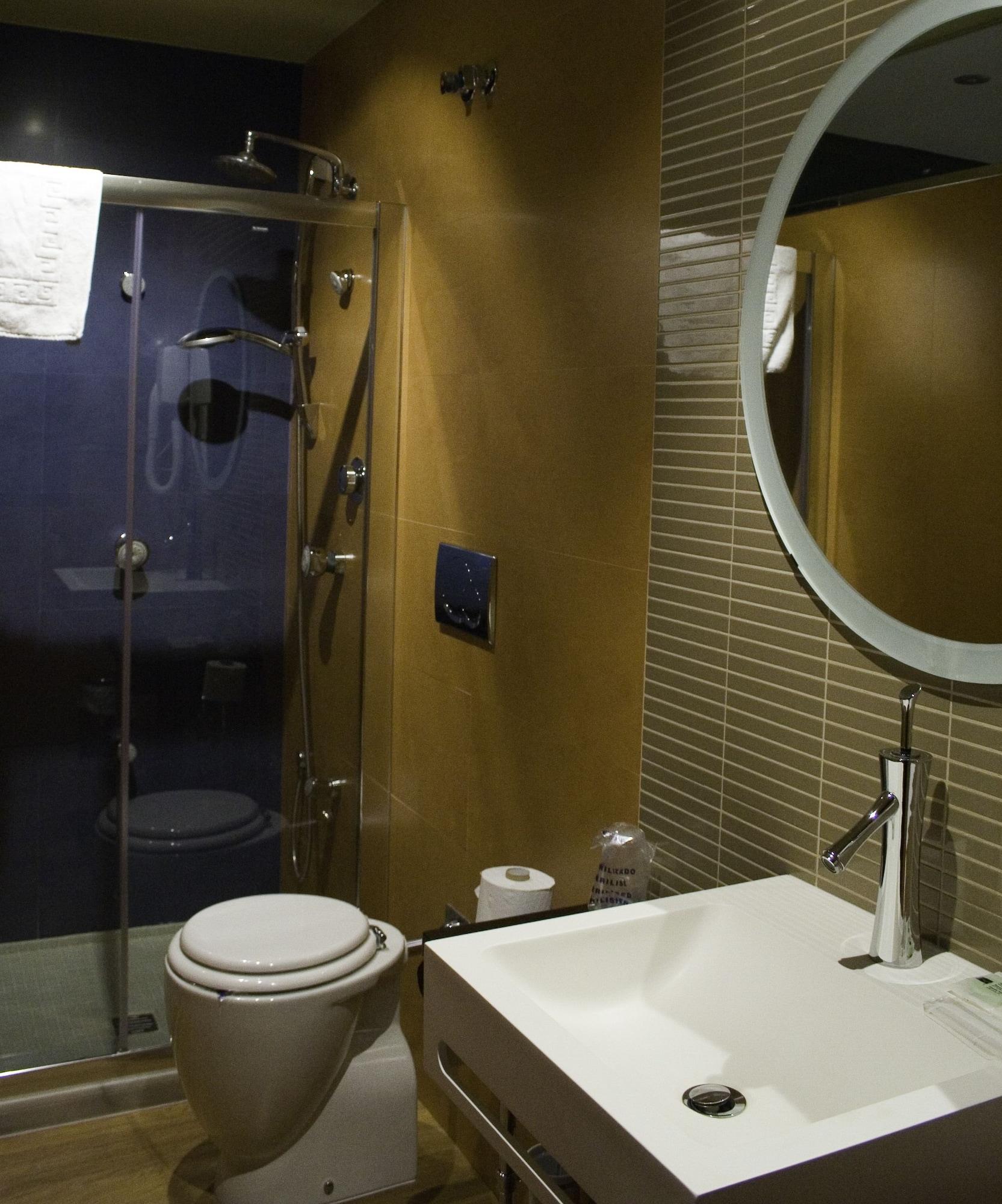 APARTAMENTOS TURISTICOS CAITAS SUITE 18/20