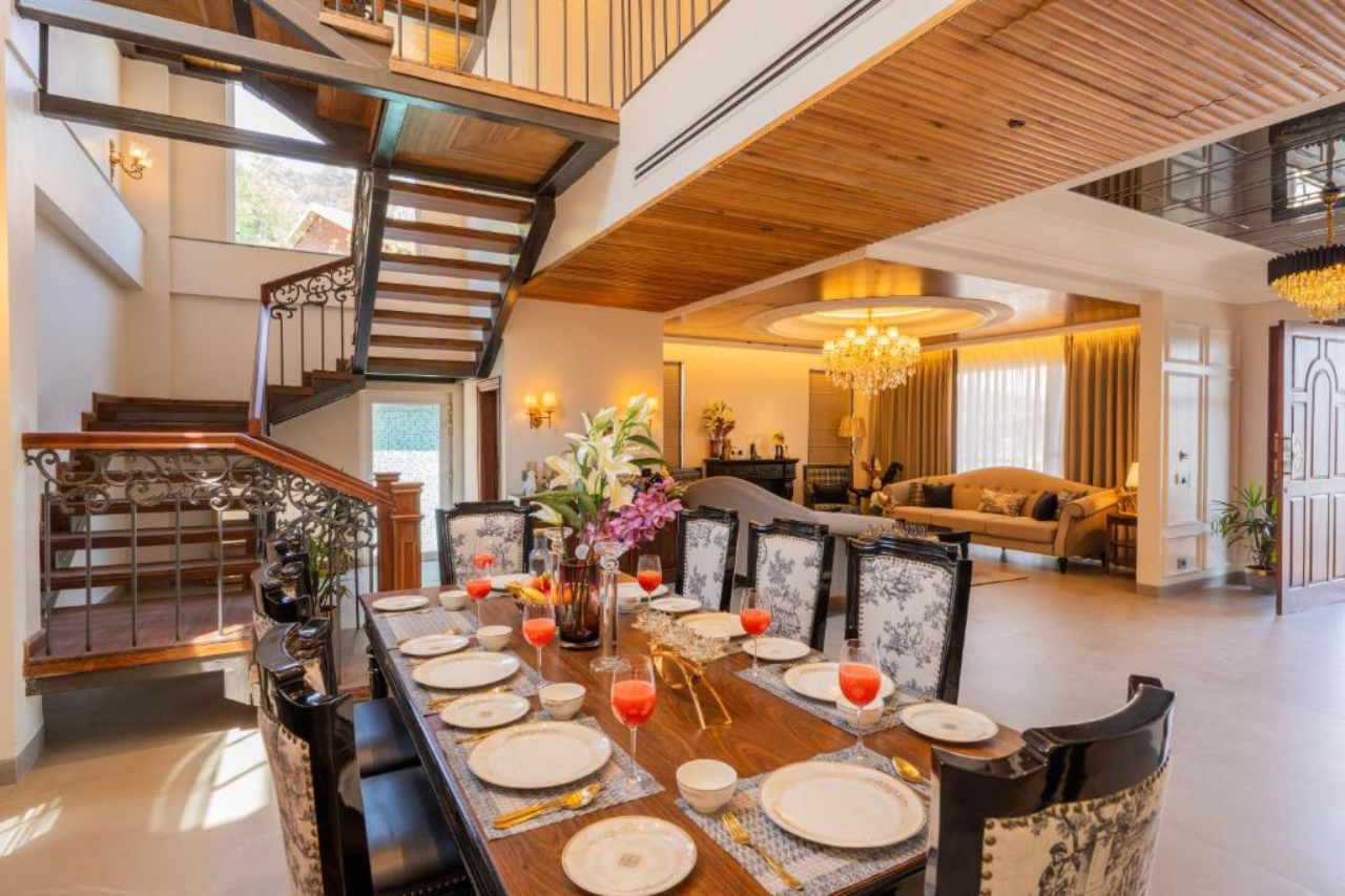 ELIVAAS prive The Royce Daisy Ultra Luxe 4 BHK Villa With Pvt Pool Jacuzzi 360 Hill Views 22/29