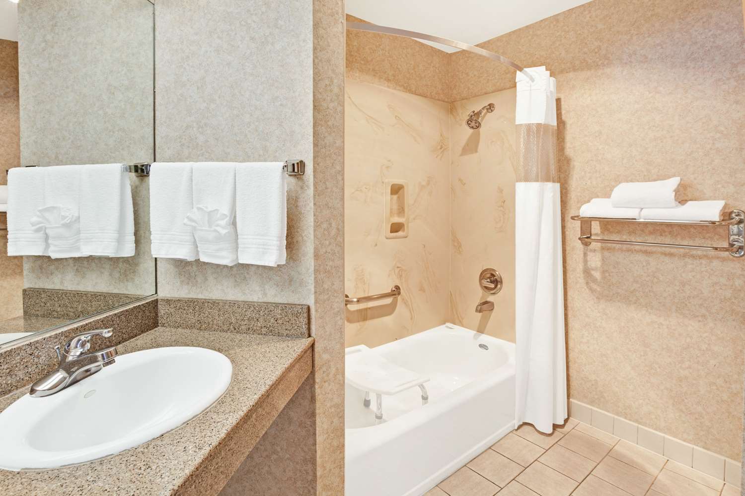 Hotel Aluxor SFO 45/46