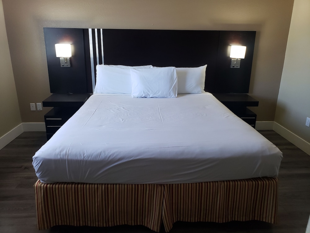 Fairview Inn And Suites Healdsburg 17/65