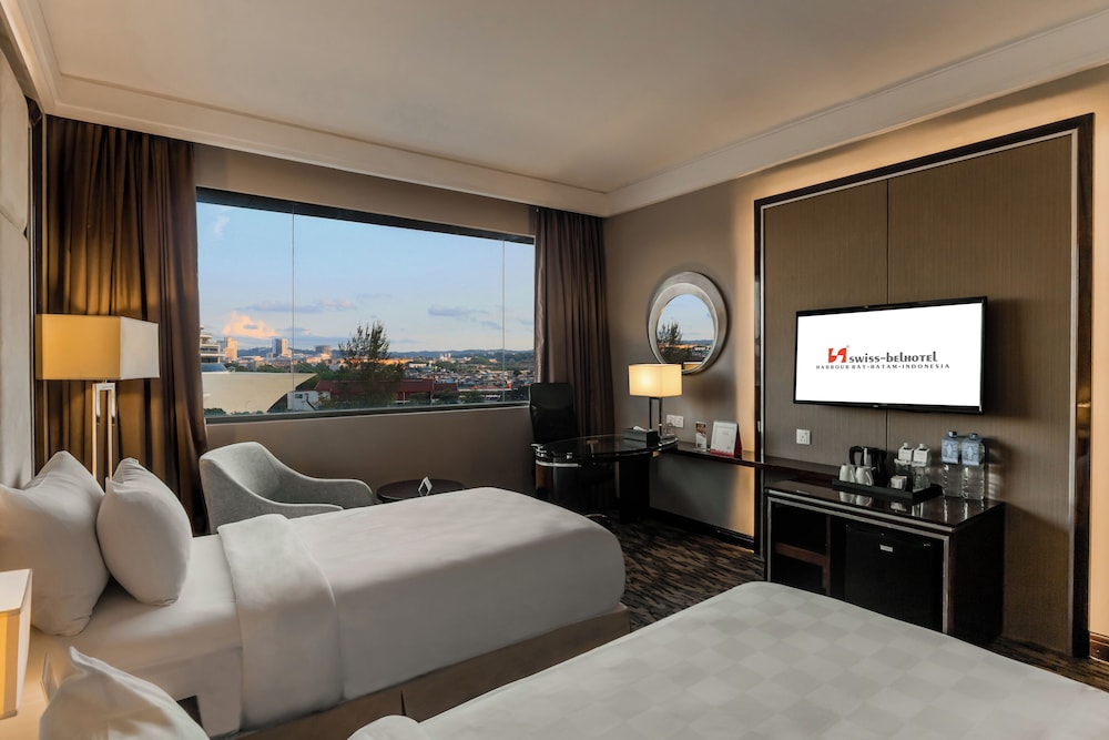 DELUXE, TWIN BEDS