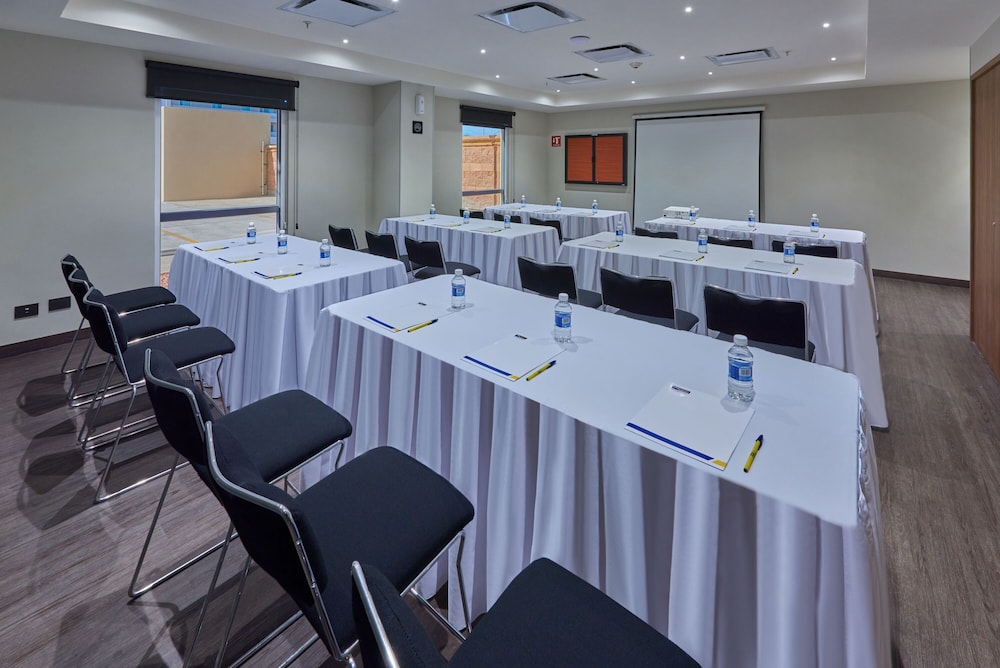 City Express by Marriott Hermosillo Expo 36/42