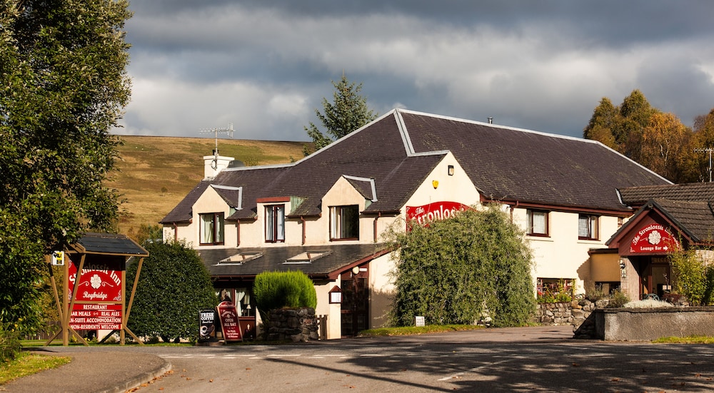 The Stronlossit Inn 6/51