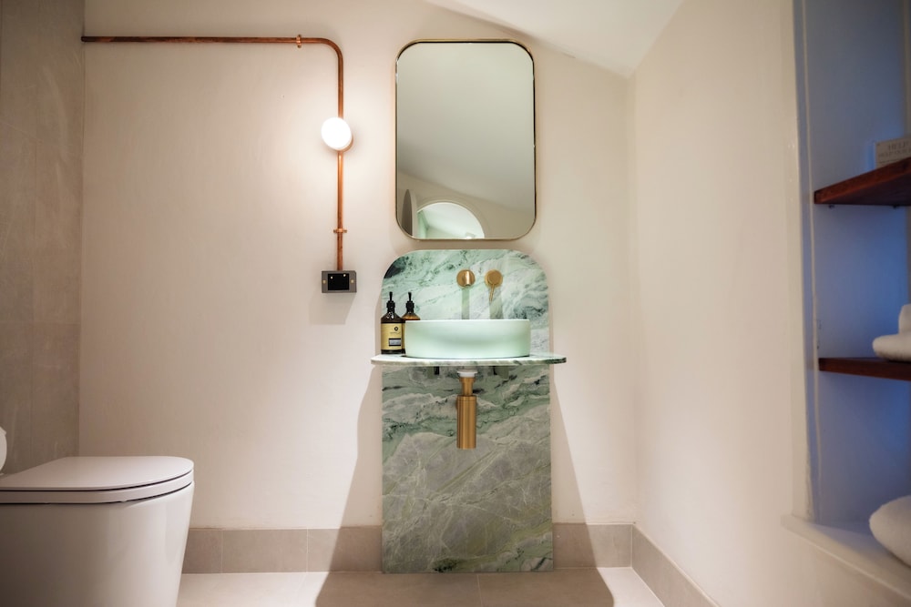 Garde Hotel (Warders Hotel) 44/46