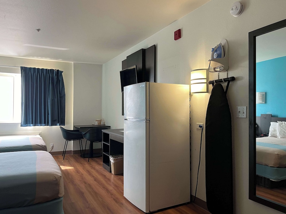 Motel6 Las Cruces, NM - Telshor 15/45