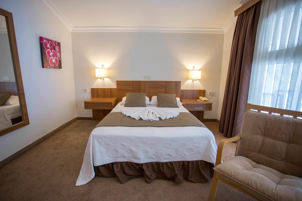 Melis Otel 27/65