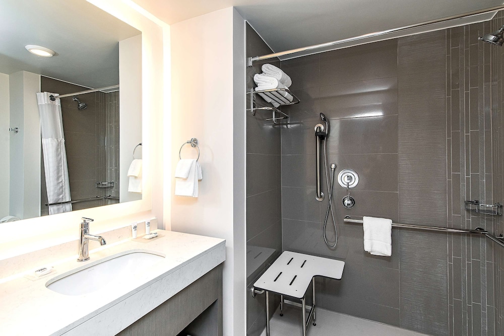 Hyatt House Rochester Mayo Clinic Area 48/50