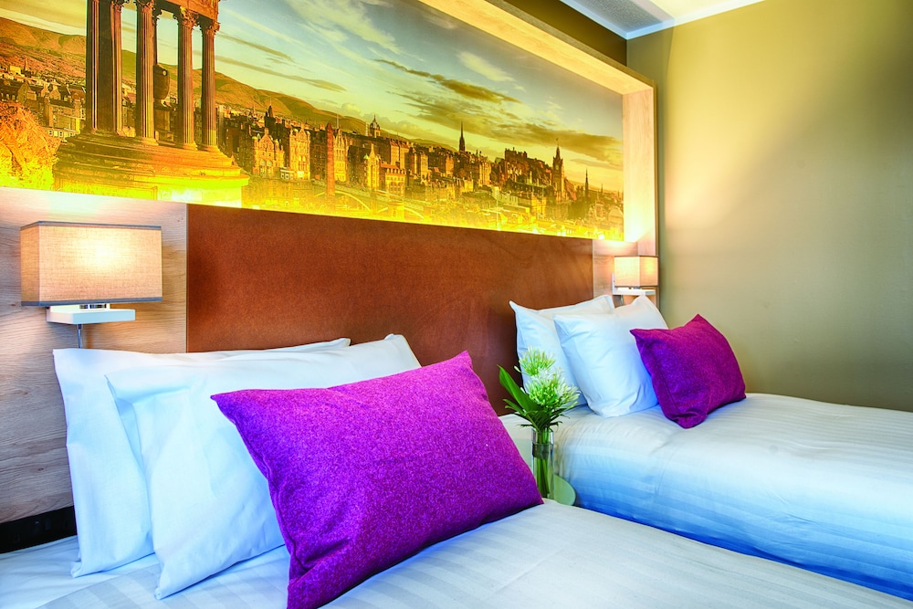 Leonardo Royal Hotel Edinburgh Haymarket 12/45