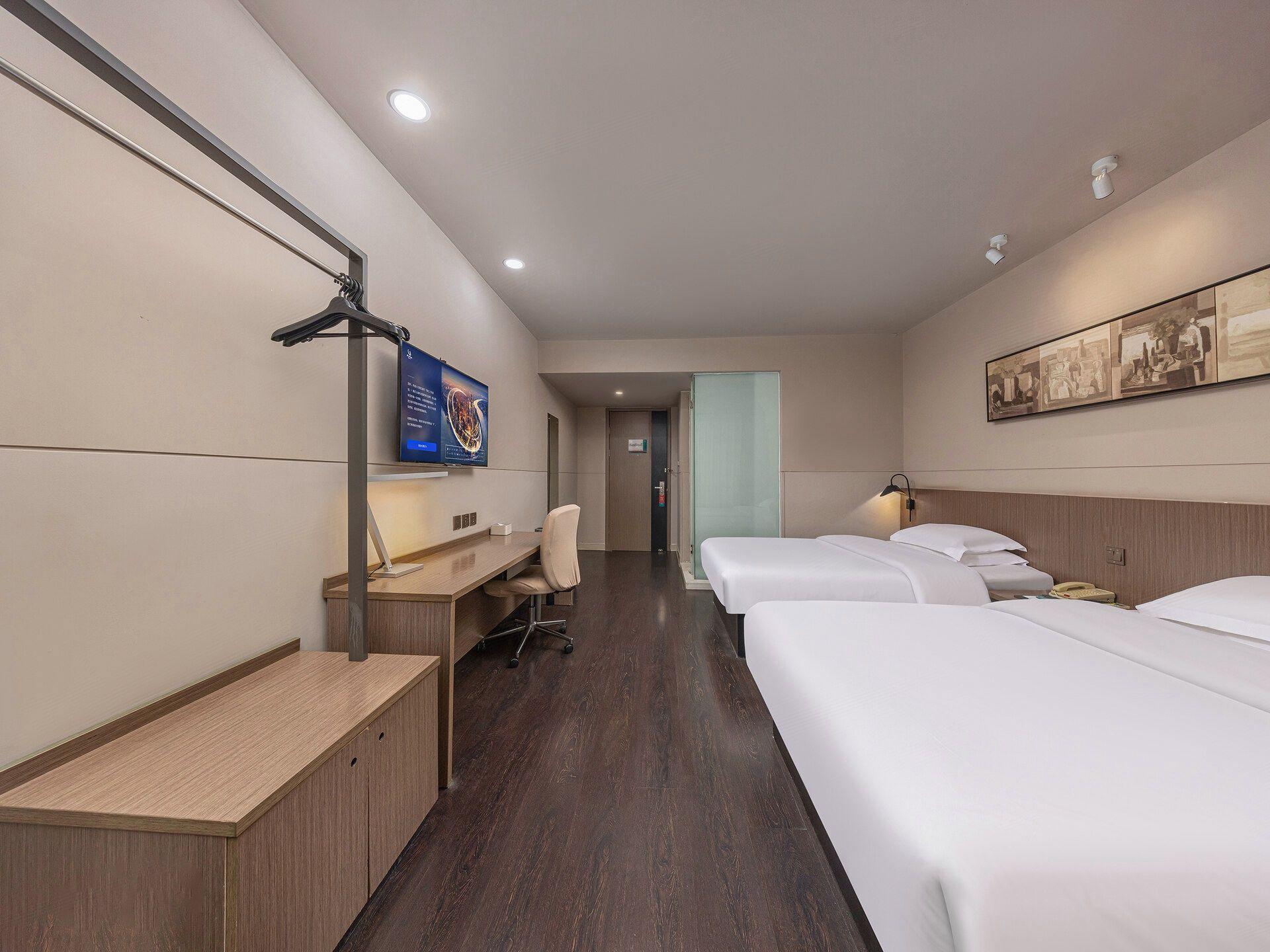 Standard, Twin Beds