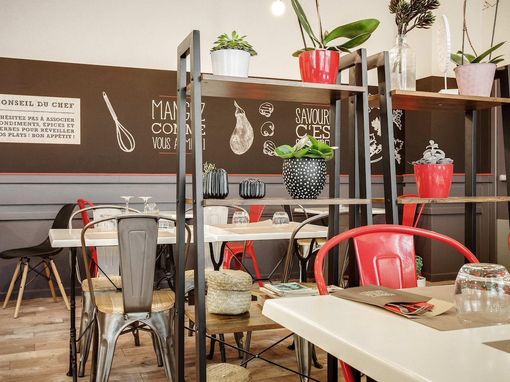 Ibis Angers Centre Chateau 54/75