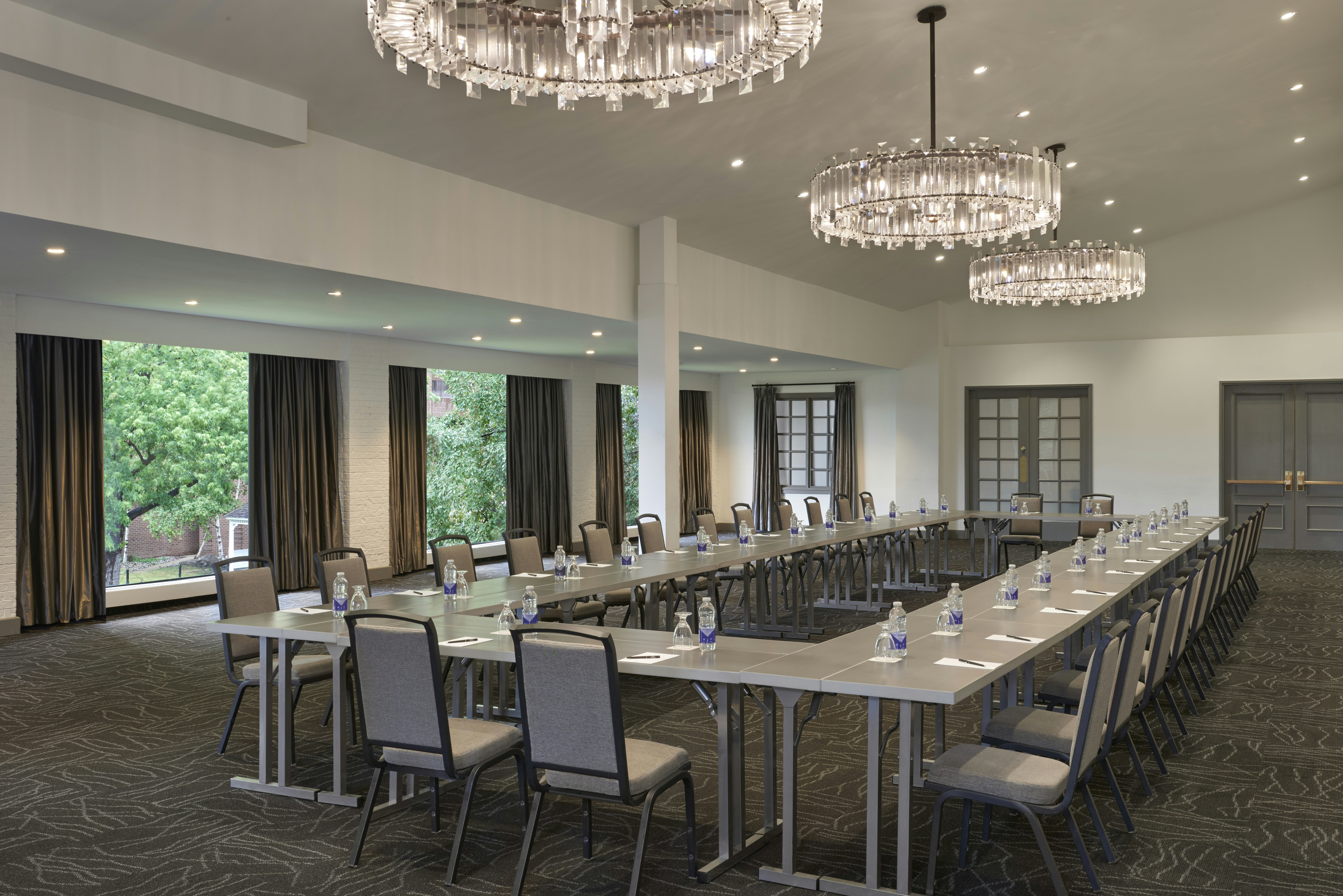 Hilton Mississauga Meadowvale 75/81