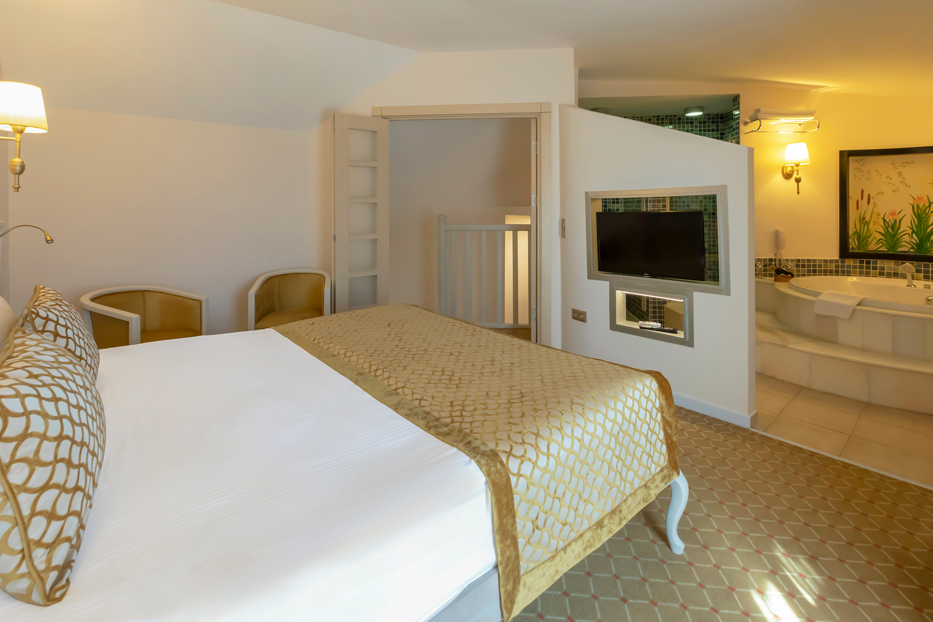 Club Jacuzzi Dublex Room