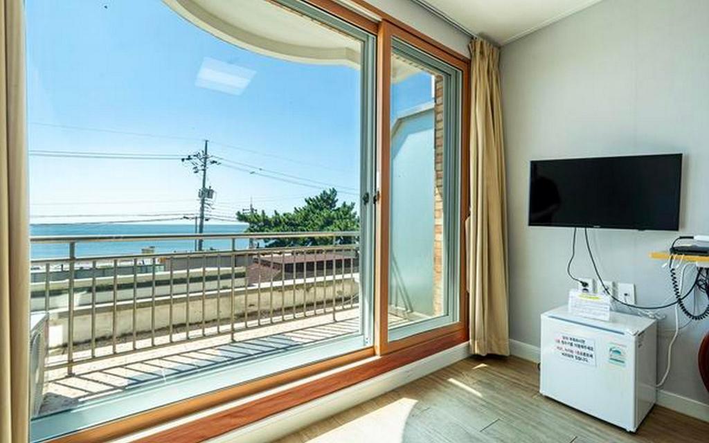 Ondol, Standard, Queen Bed, Sea View