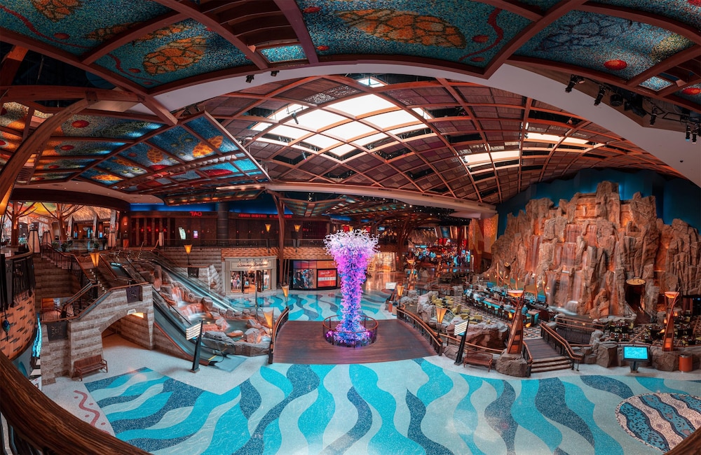 Mohegan Sun 38/51