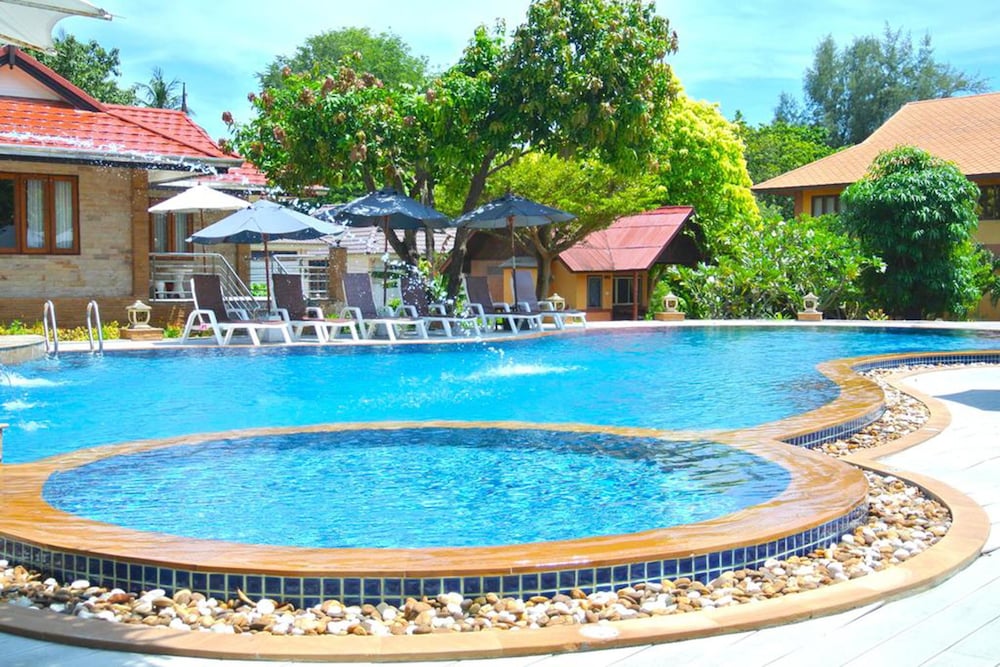 P.S. Thana Resort 65/71