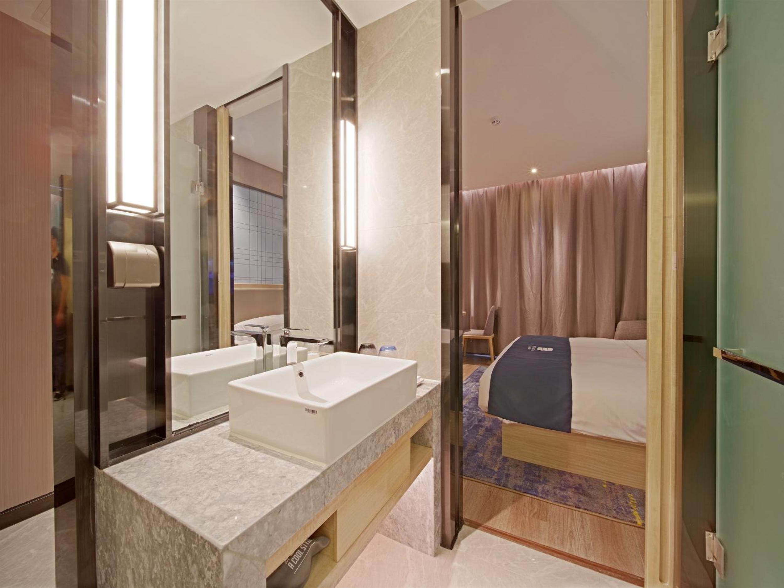 Echarm Hotel Chimelong Station 49/50