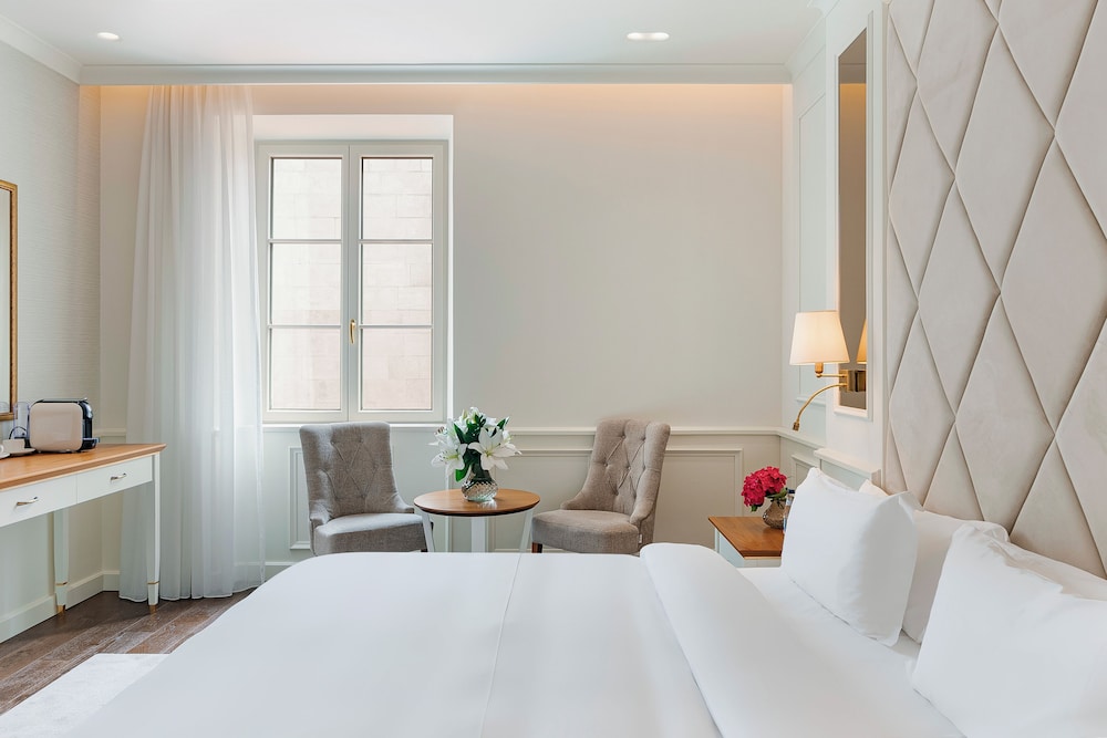 Heritage Grand Perast Hotel 20/50