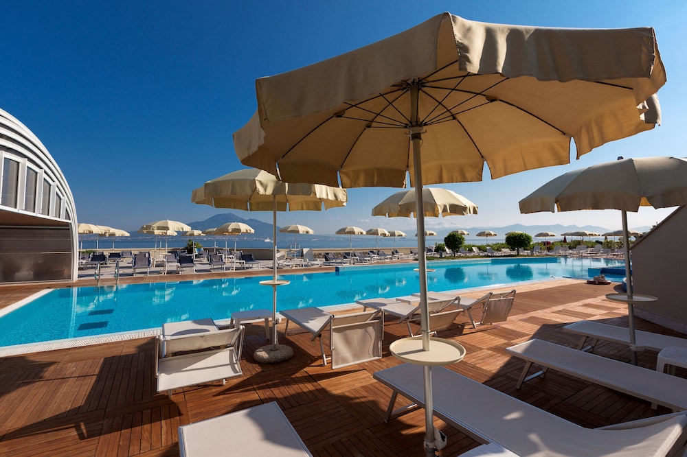 Towers Hotel Stabiae Sorrento Coast in CASTELLAMMARE DI STABIA