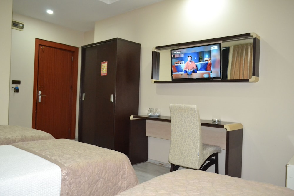 Adana Kucuksaat Hotel 26/37