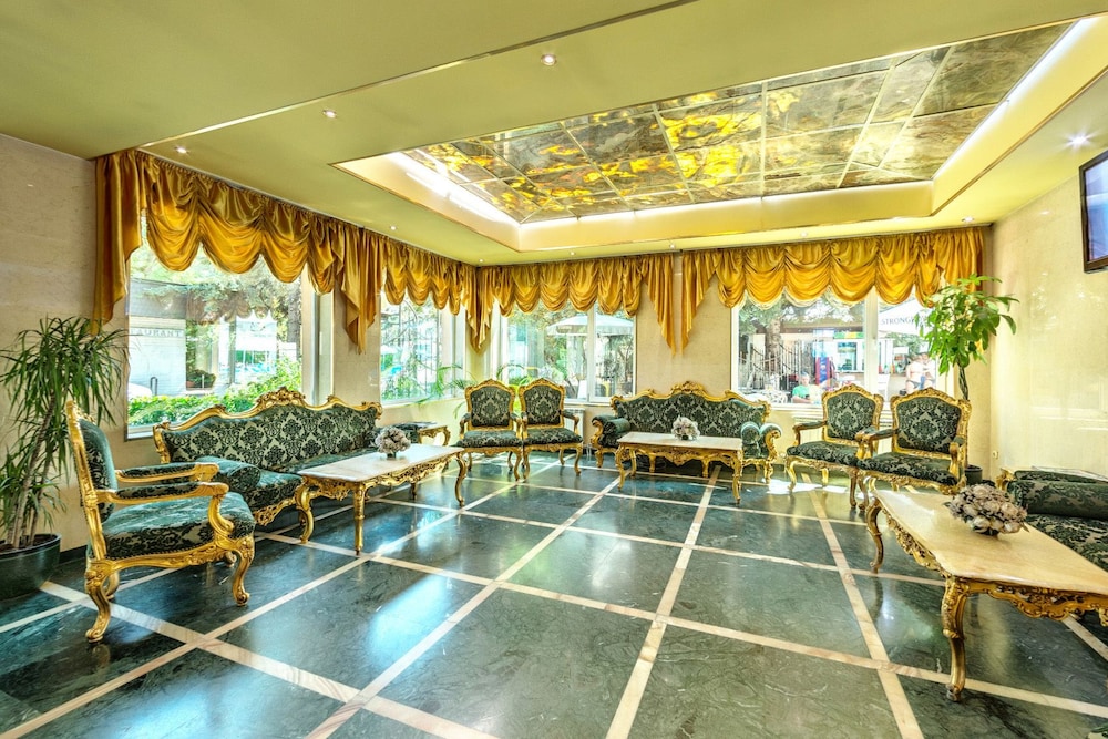 Montecito Hotel Sofia 38/73