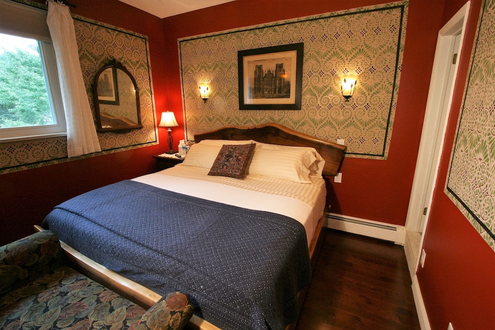 Alpenhof Bed and Breakfast 13/52