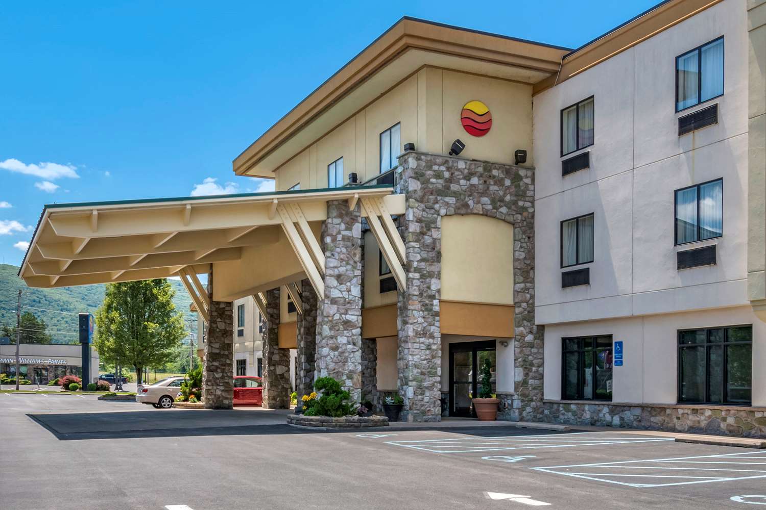 Comfort Inn Williamsport, PA 40/43